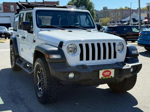 Used 2018 Jeep Wrangler Unlimited Sport S image 4