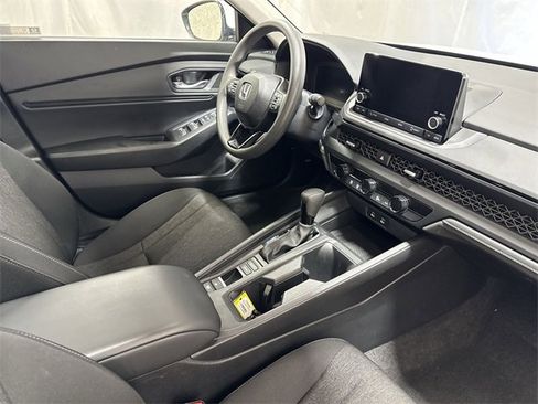 Used 2024 Honda Accord EX image 27