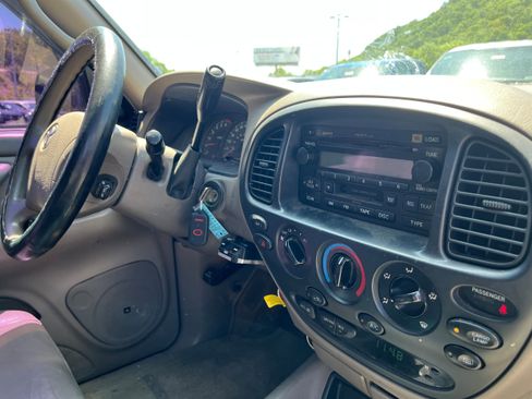 Used 2005 Toyota Tundra Limited AWD/4WD image 20