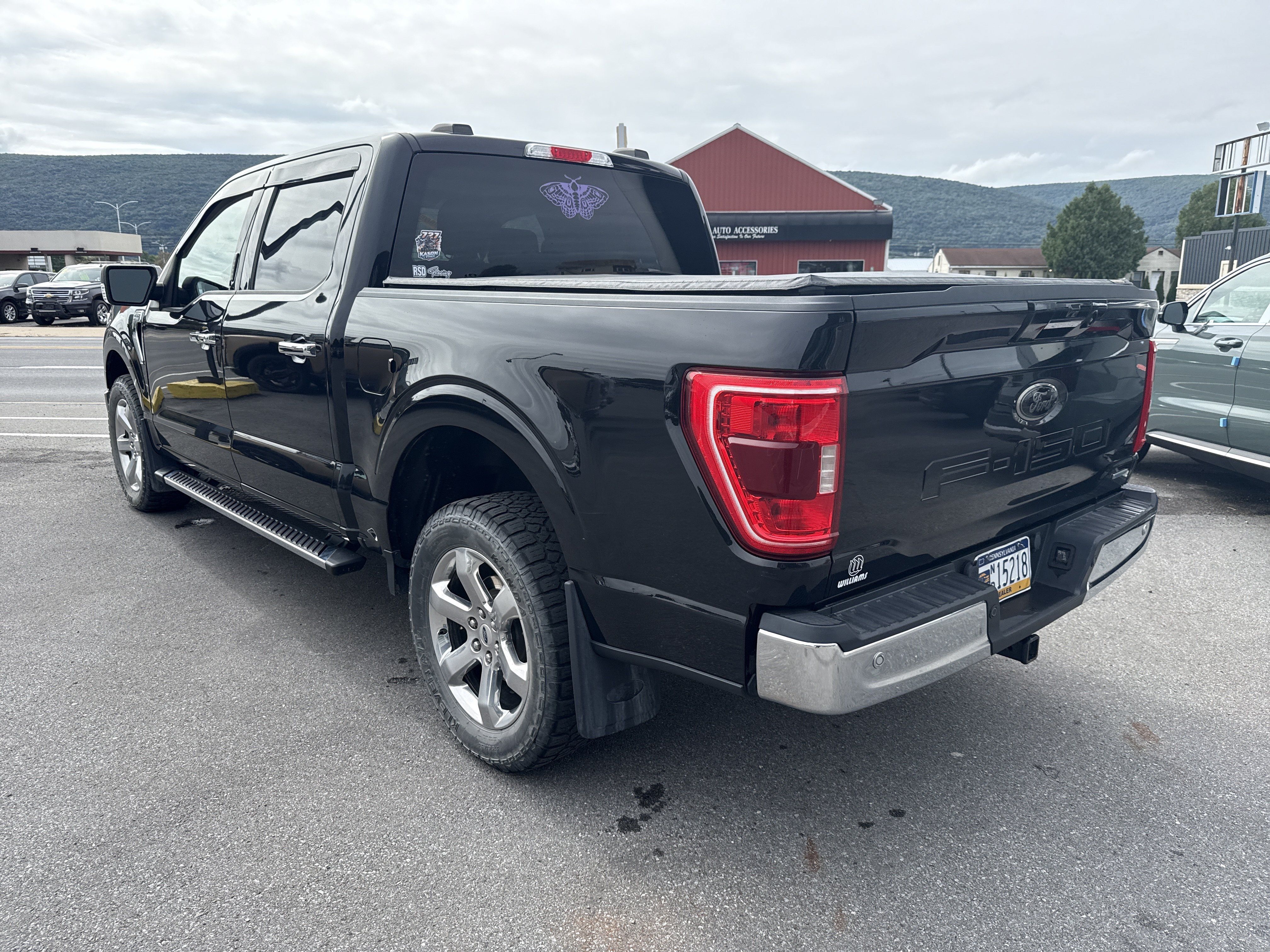Used 2021 Ford F150 XLT w/ Equipment Group 302A High AWD/4WD image 6