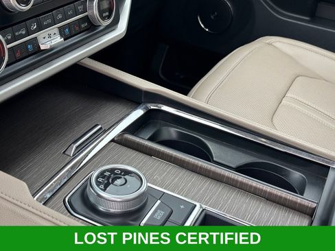 Used 2024 Ford Expedition Limited RWD image 9