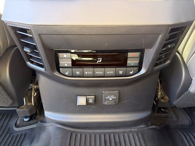 Used 2026 Toyota Sequoia Capstone AWD/4WD image 19