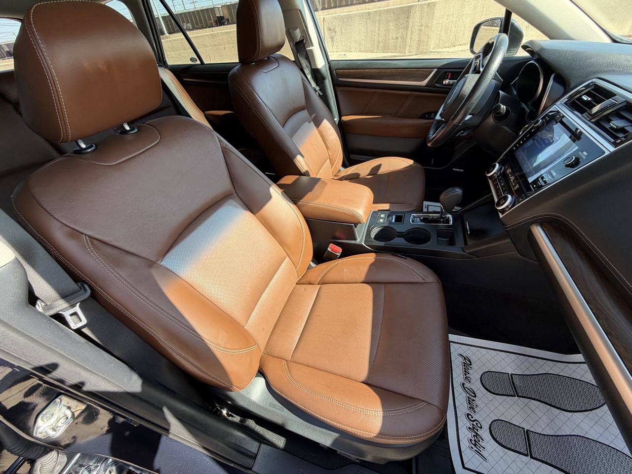 Used 2018 Subaru Outback 3.6R Touring w/ Popular Package #3 AWD/4WD image 14