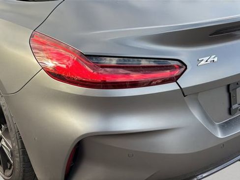 Used 2022 BMW Z4 M40i w/ Premium Package image 33