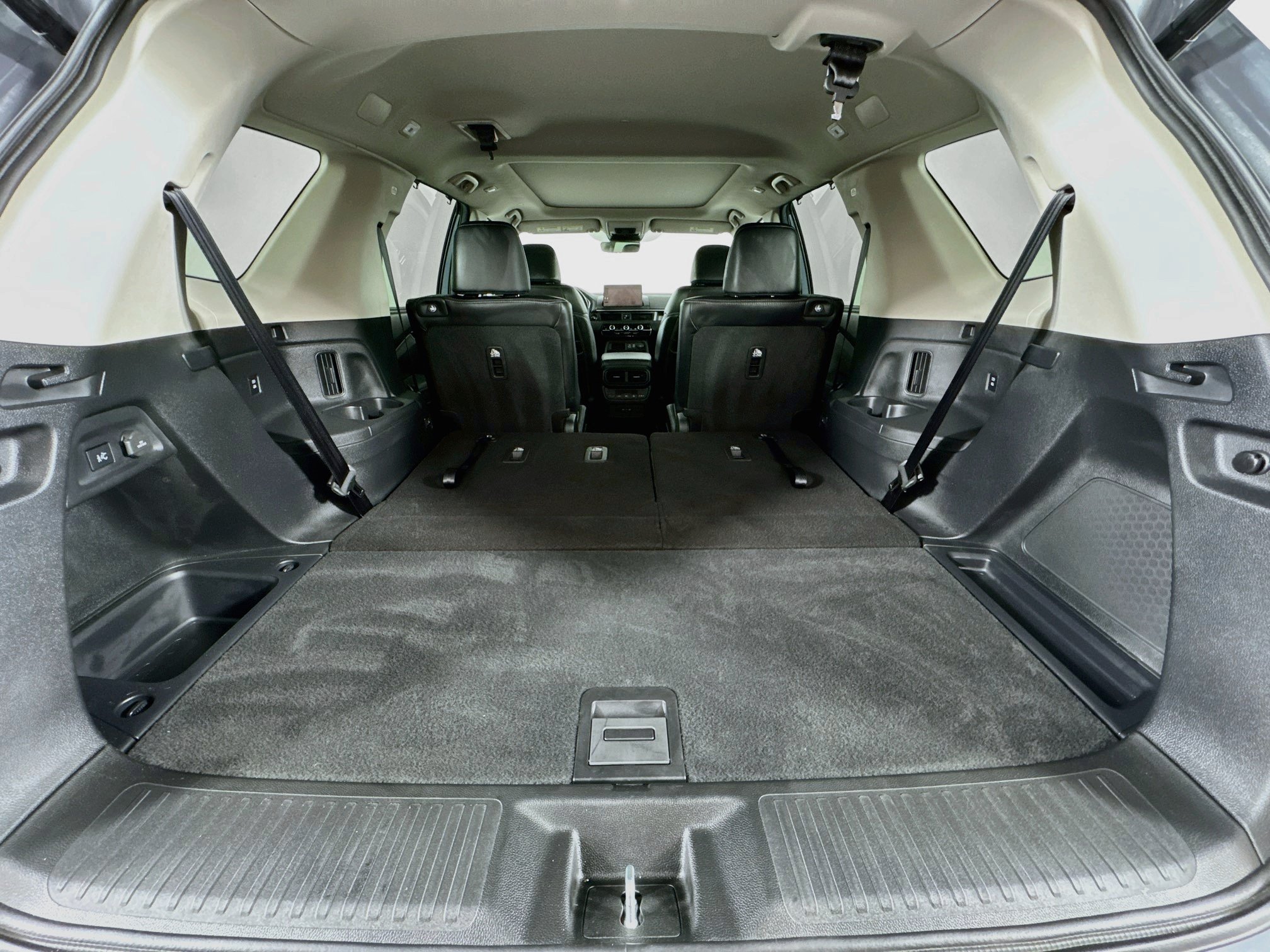 Certified 2025 Honda Pilot Touring image 36