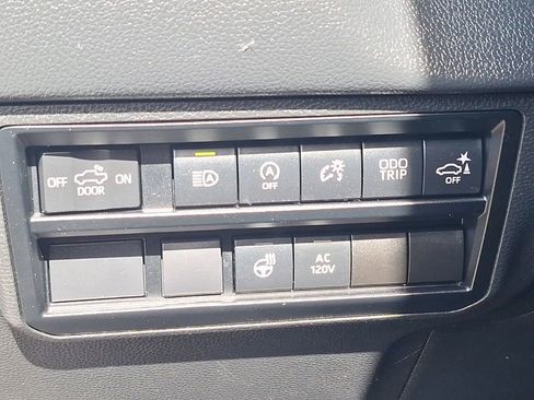 Used 2022 Toyota Tundra Limited image 43