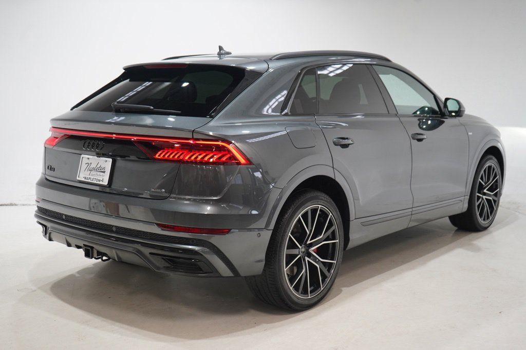 Used 2022 Audi Q8 Prestige AWD/4WD image 8