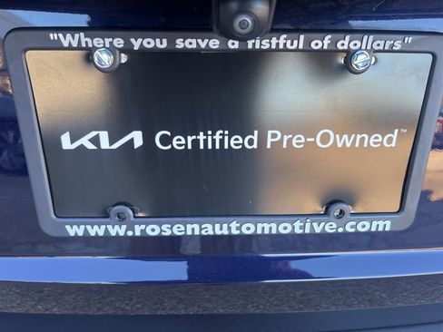 Certified 2025 Kia Carnival EX image 30