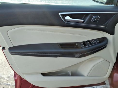 Used 2016 Ford Edge Titanium w/ Technology Package image 14