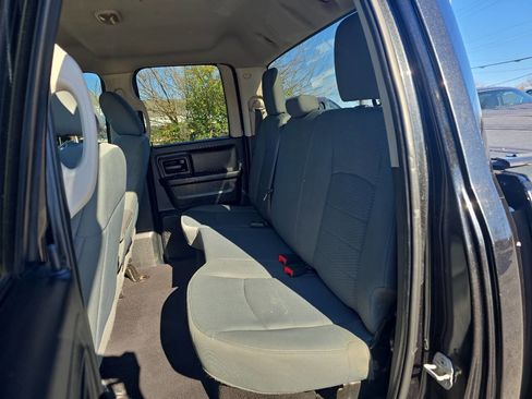 Used 2017 RAM 1500 ST w/ SXT Appearance Group image 15