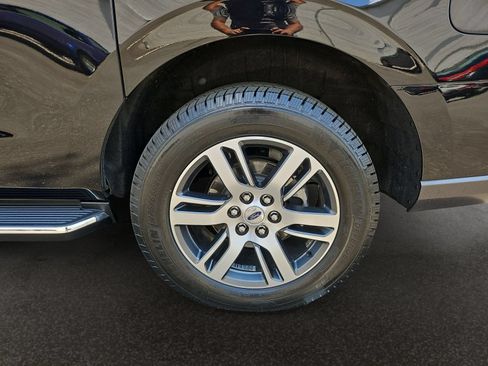 Used 2022 Ford Expedition Max Limited RWD image 46