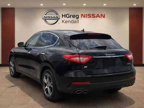 Used 2018 Maserati Levante AWD/4WD image 2