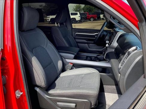 Used 2025 RAM 1500 Big Horn AWD/4WD image 7