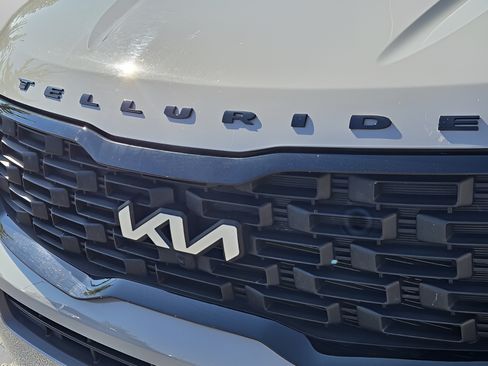 Used 2022 Kia Telluride SX w/ Nightfall Edition Package AWD/4WD image 33