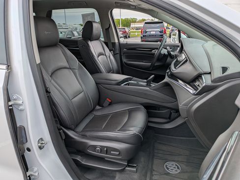 Used 2019 Buick Enclave Avenir w/ Avenir Technology Package AWD/4WD image 25