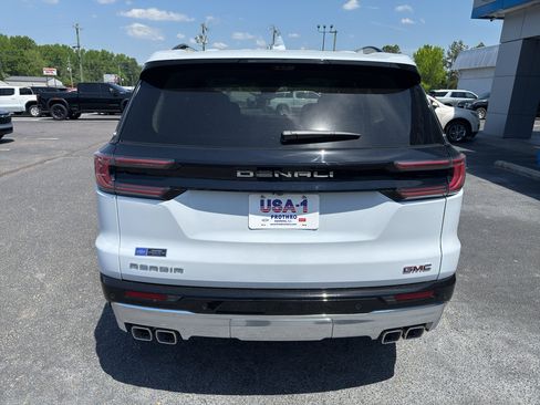 New 2026 GMC Acadia Denali w/ Super Cruise Package FWD image 4
