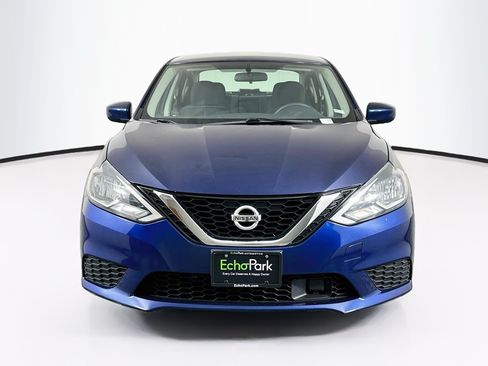 Used 2018 Nissan Sentra SV FWD image 2