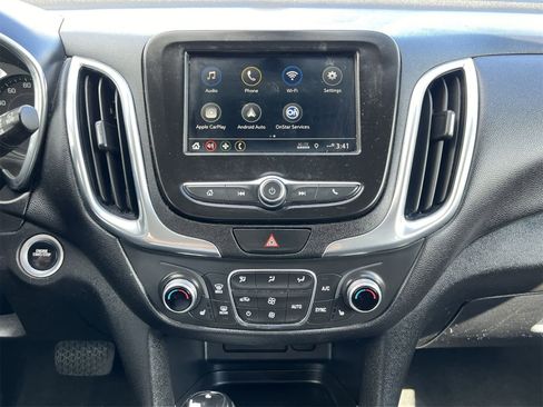 Used 2019 Chevrolet Equinox LT w/ Driver Convenience Package image 27