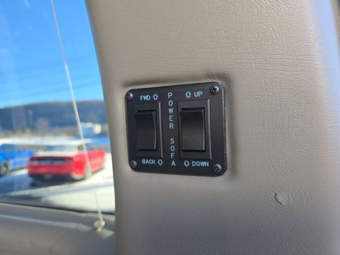 Used 2021 Chevrolet Express 2500 LS w/ Enhanced Convenience Package image 48