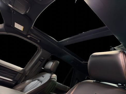 Used 2023 Ford Expedition Platinum image 15