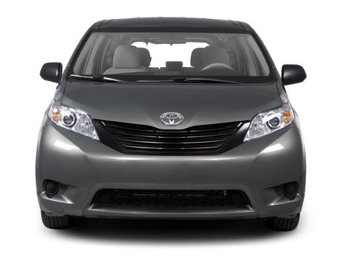 Used 2013 Toyota Sienna XLE FWD image 4