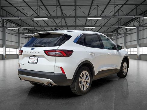Used 2024 Ford Escape Active image 4