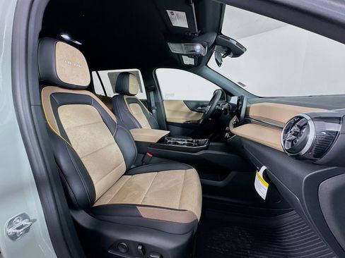 New 2026 Chevrolet Equinox ACTIV w/ Convenience Package III image 28