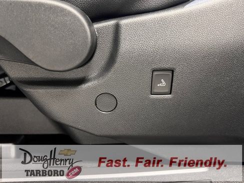 New 2026 Chevrolet Traverse RS w/ LPO, Floor Liner Package image 37