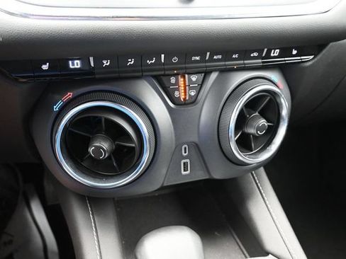 Used 2024 Chevrolet Blazer LT w/ Midnight/Sport Edition FWD image 38