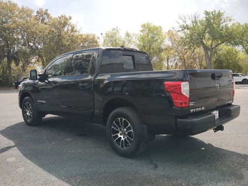 Used 2024 Nissan Titan SV w/ SV Convenience Package image 6