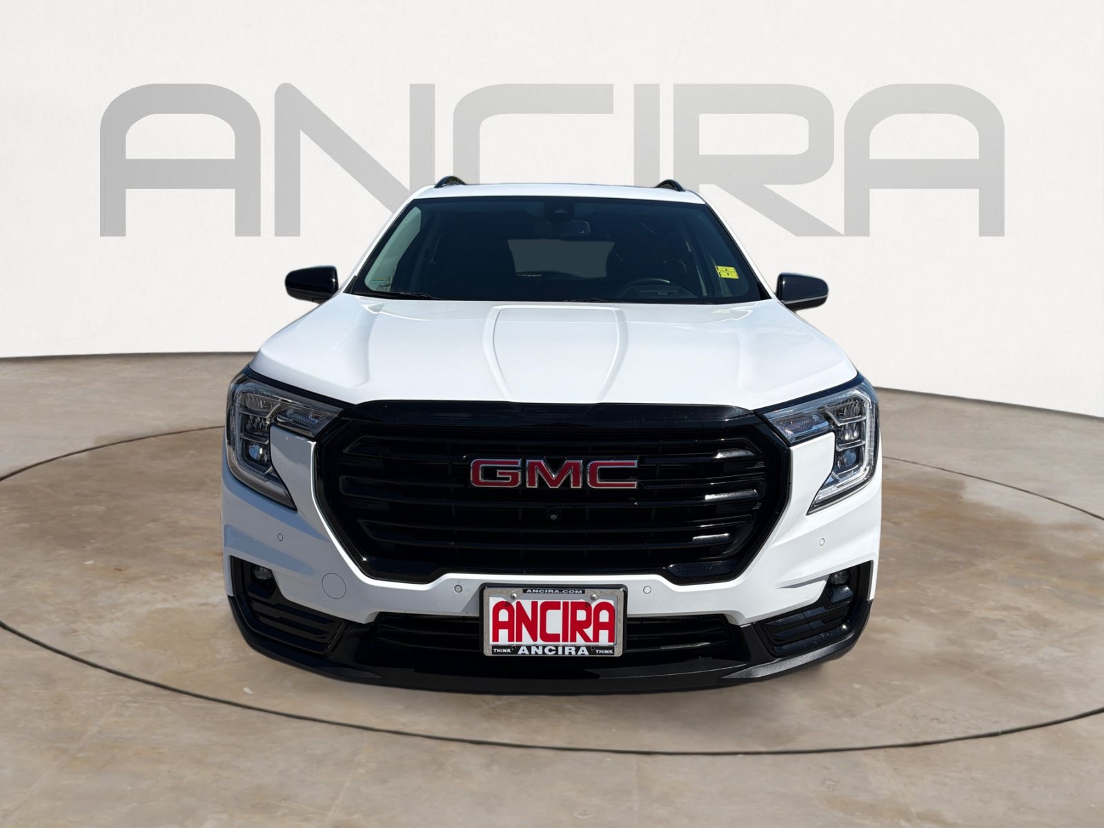 Used 2024 GMC Terrain SLT w/ Tech Package FWD image 5