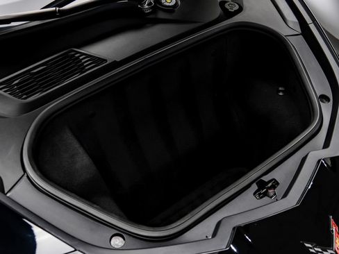 Used 2021 Chevrolet Corvette Stingray Premium Cpe w/ Engine Appearance Package RWD image 65