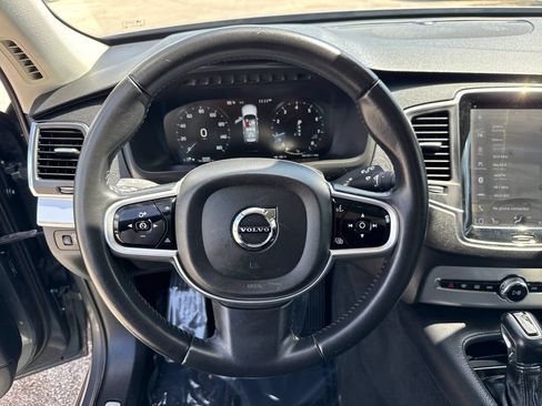 Used 2018 Volvo XC90 T6 Momentum w/ Convenience Package AWD/4WD image 14