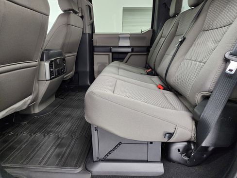 Used 2022 Ford F250 XLT w/ Black Appearance Package image 9