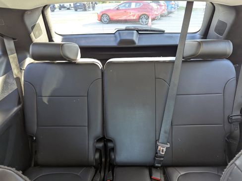 Used 2020 Chevrolet Traverse LT w/ LT Premium Package image 15