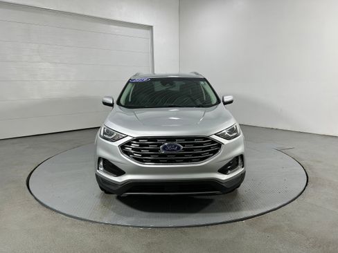 Used 2019 Ford Edge SEL w/ Equipment Group 201A image 17