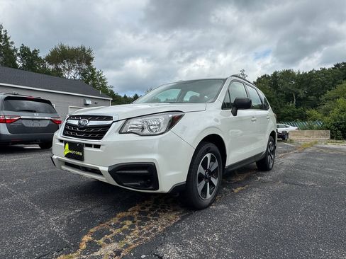 Used 2017 Subaru Forester 2.5i w/ Alloy Wheel Package AWD/4WD image 11