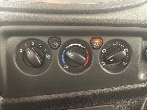 Used 2017 Ford Transit 150 XL image 21