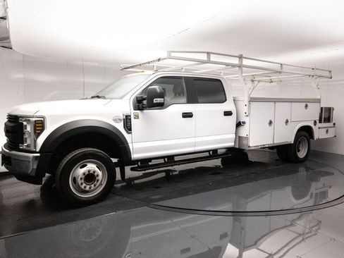Used 2019 Ford F450 XL w/ Power Equipment Group image 5