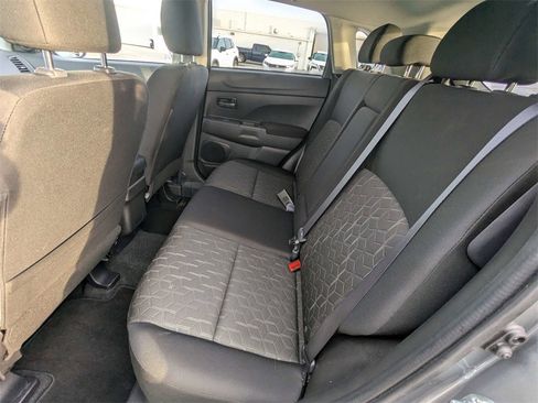 Used 2025 Mitsubishi Outlander Sport ES image 14
