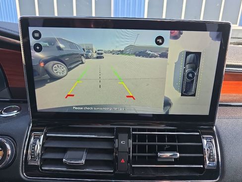 Used 2022 Lincoln Navigator L Reserve AWD/4WD image 34