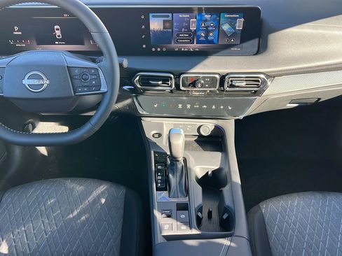 New 2026 Nissan Sentra SV w/ SV Convenience Package FWD image 12
