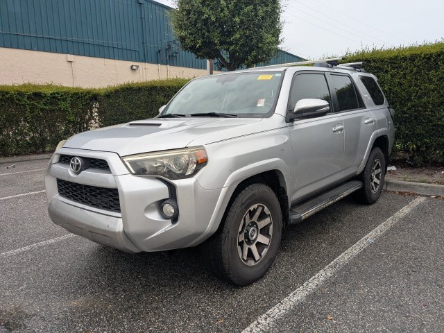 Used 2017 Toyota 4Runner TRD Off-Road Premium AWD/4WD image 2