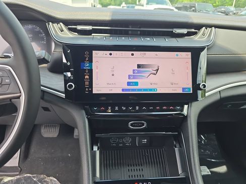 New 2026 Jeep Grand Cherokee Limited AWD/4WD image 20