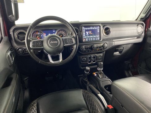 Used 2021 Jeep Gladiator Overland AWD/4WD image 18