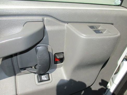 Used 2020 Chevrolet Express 2500 w/ Driver Convenience Package image 10
