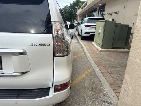 Certified 2023 Lexus GX 460 Premium w/ Premium Package AWD/4WD image 18