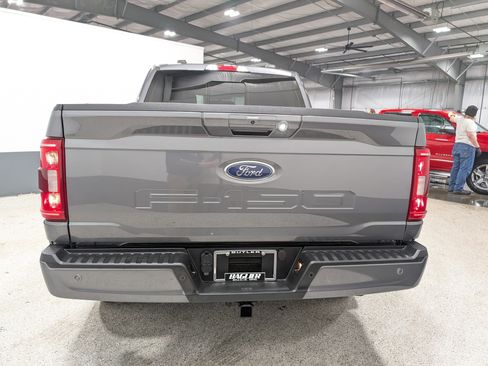 Used 2022 Ford F150 XLT w/ Equipment Group 302A High image 4