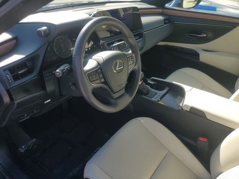 Used 2025 Lexus ES 350 w/ Premium Package image 20
