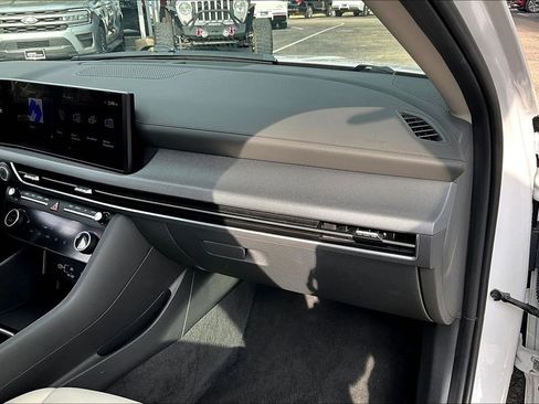 Used 2025 Hyundai Sonata SEL FWD image 19